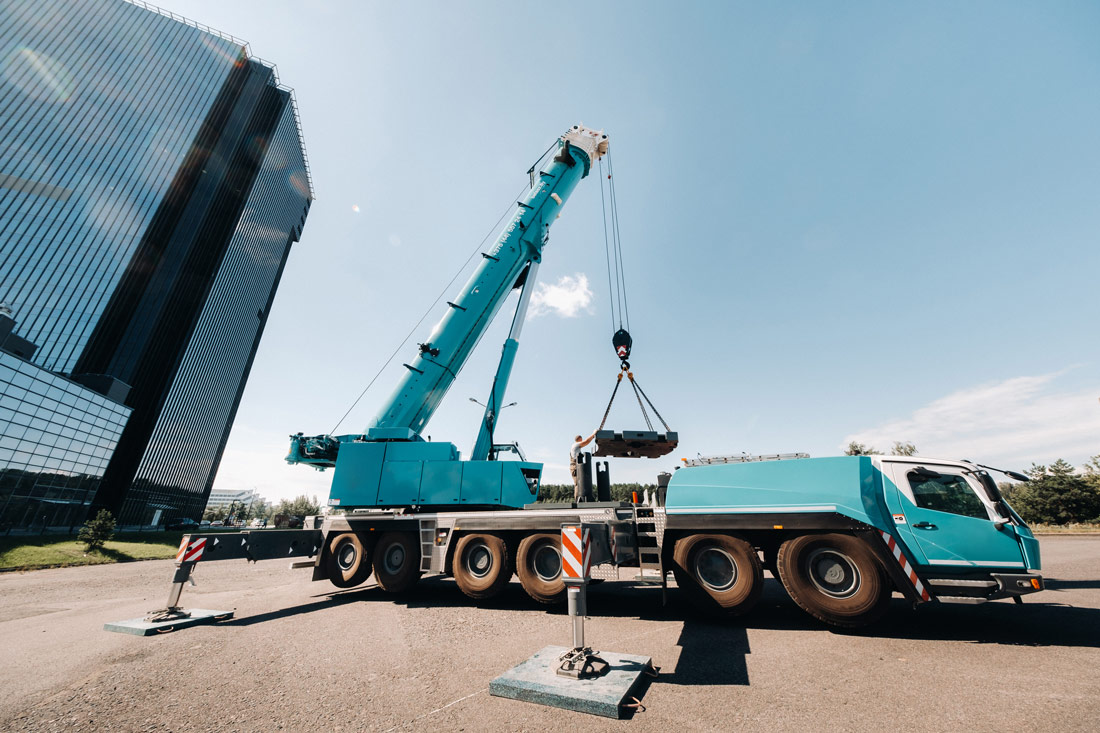 Heavy equipment transport 